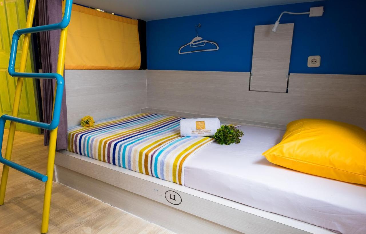 Mel'S Dorm Hostel Джакарта Екстериор снимка